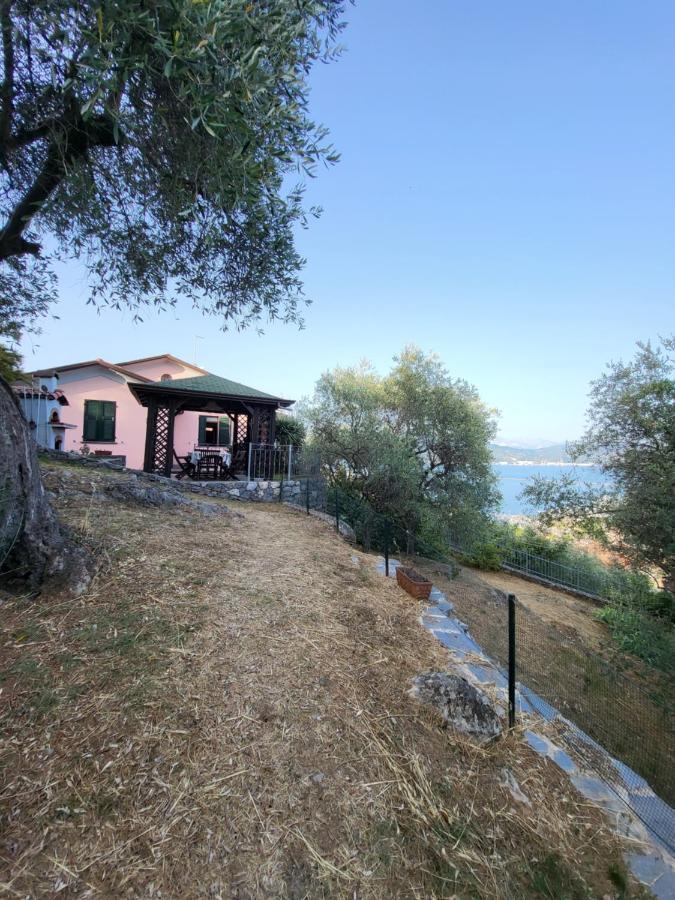 Villa Il Pettirosso La Spezia Kültér fotó