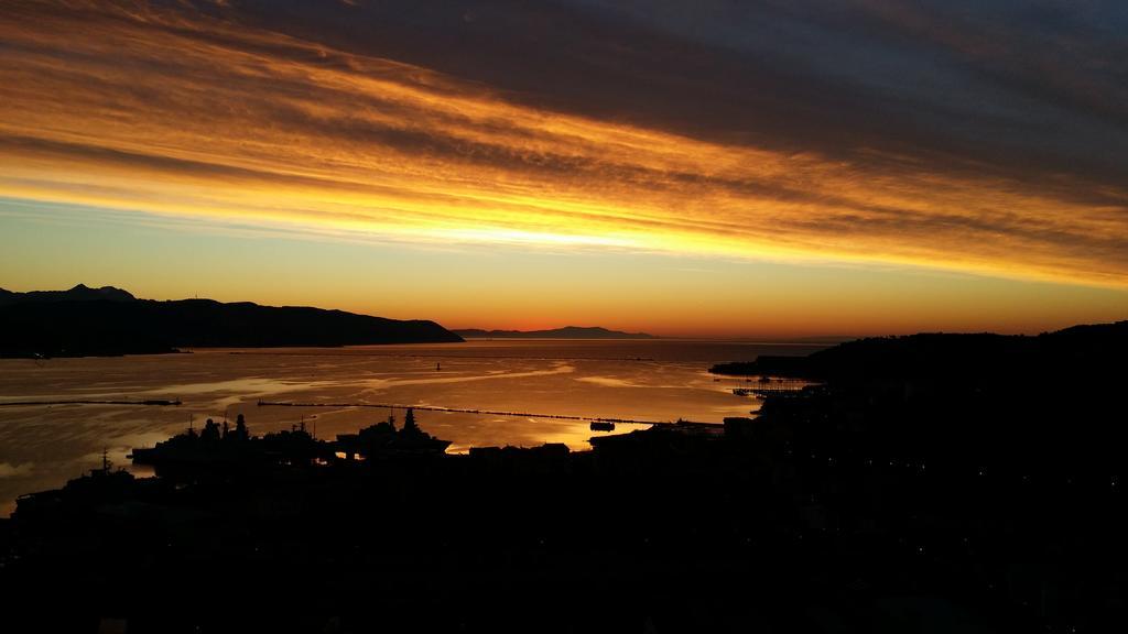 Villa Il Pettirosso La Spezia Szoba fotó