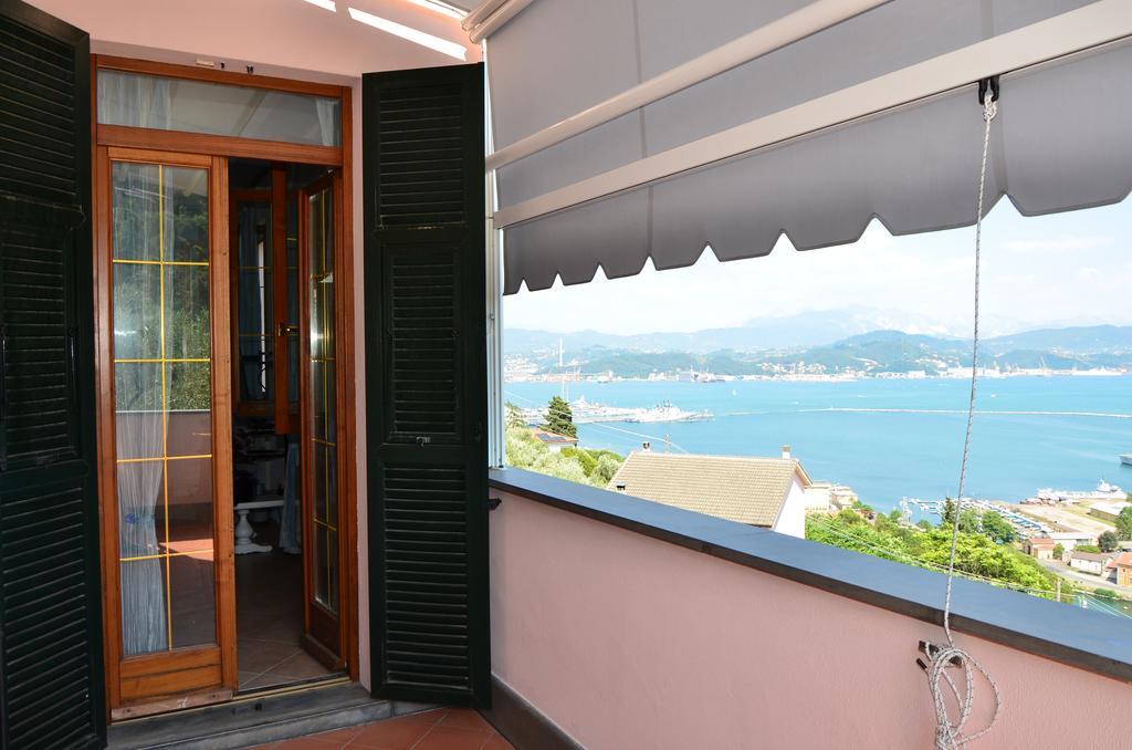 Villa Il Pettirosso La Spezia Szoba fotó